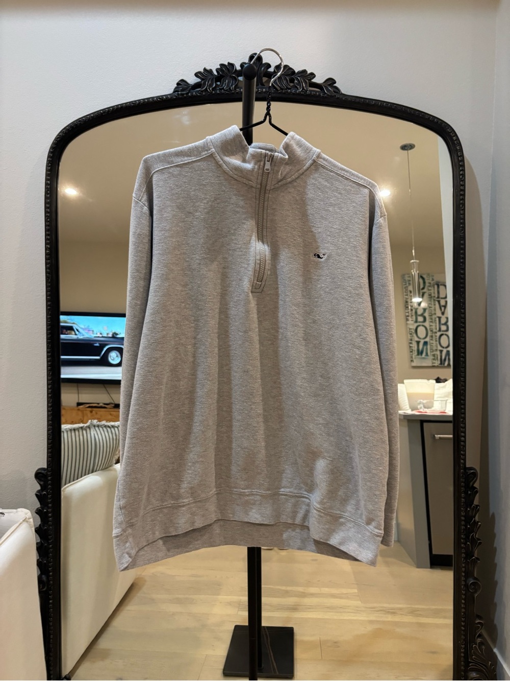 Vineyard Vines Men's Light Gray Quarter-Zip Pullover